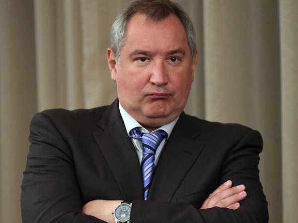 Рогозин прокомментировал замечание Путина о галстуке