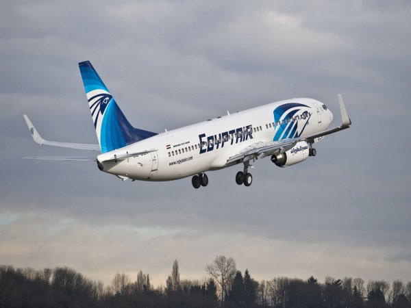 Крушение самолета EgyptAir: жители Греции рассказали об огненной вспышке перед пропажей авиалайнера