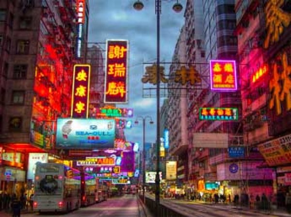 Гонконг обошел США по темпам развития экономики