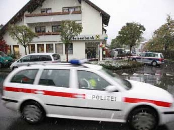 В Австрии мужчина расстрелял 13 человек на концерте и убил себя