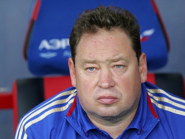 Сборная России по футболу: шансы на победу на Евро 2016 оценил Леонид Слуцкий