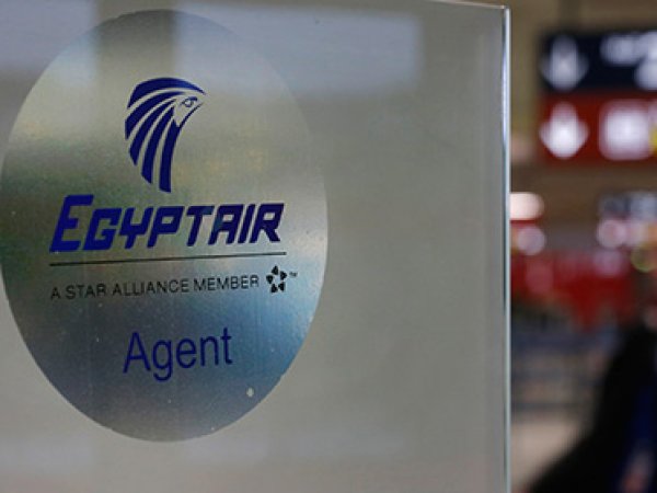 Крушение самолета Париж - Каир: на борту EgyptAir находили надписи с угрозами пилотам