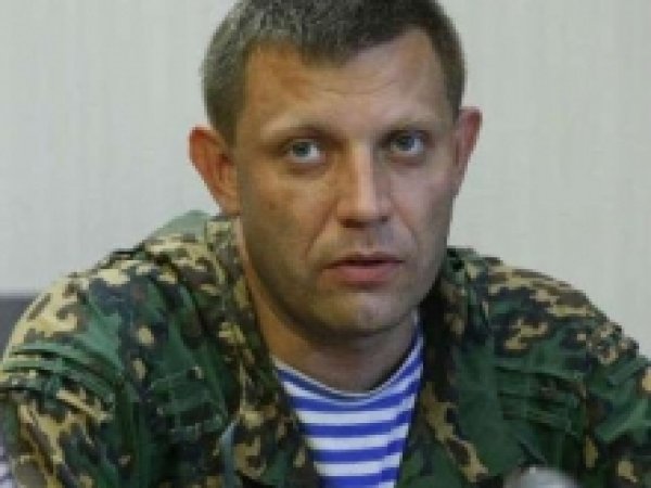 Лидер ДНР пообещал "шлепнуть" Савченко, если она появится на фронте