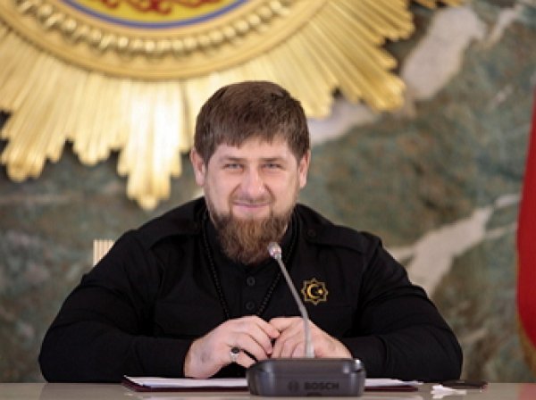 Кадыров опубликовал видео с извинениями жителя Кенхи, пожаловавшегося Путину на лидера Чечни (ВИДЕО)