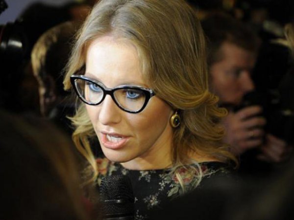 Ксения Собчак устроила дебош в самолете: командир экипажа вынес ей письменное предупреждение (ФОТО, ВИДЕО)