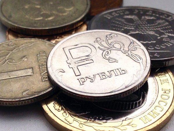 Курс доллара на сегодня, 29 июня 2016: эксперты назвали рубль одной из самых перспективных валют