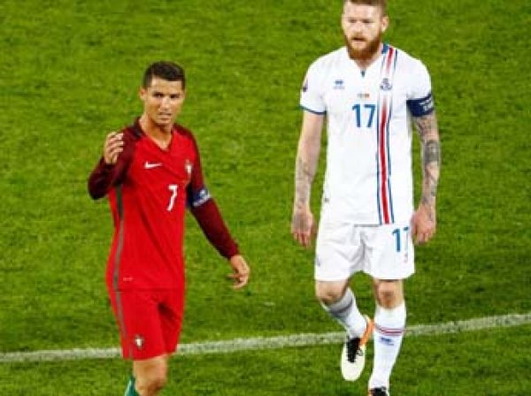 Роналду унизил игрока сборной Исландии на Евро-2016 (ВИДЕО)