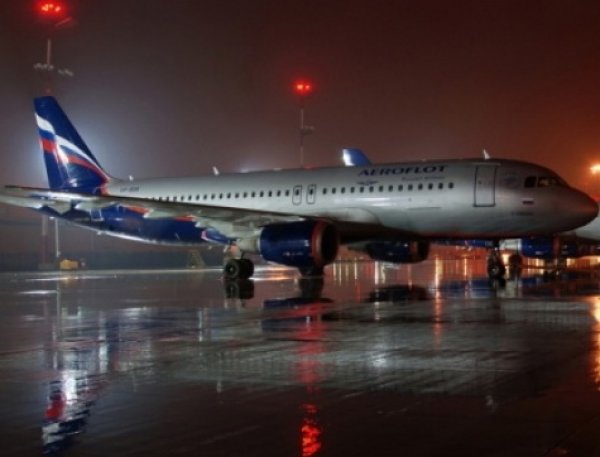 В Шереметьево разряд молнии повредил сразу 3 самолета