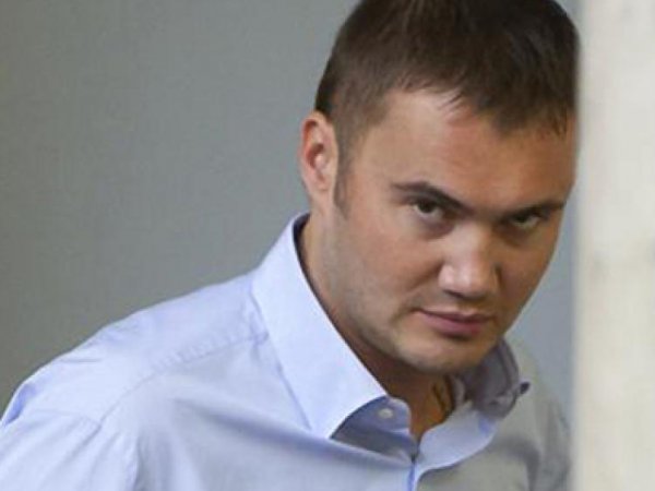 Украинские СМИ: сын Януковича жив, есть его ФОТО из Бразилии