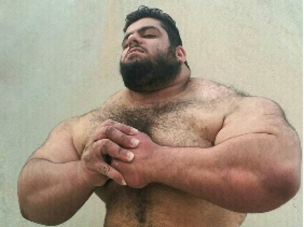 "Персидский Халк": культурист из Ирана покорил пользователей Instagram