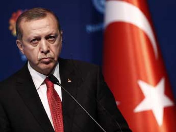 Эрдоган назвал ответственных за теракт в аэропорту Стамбула