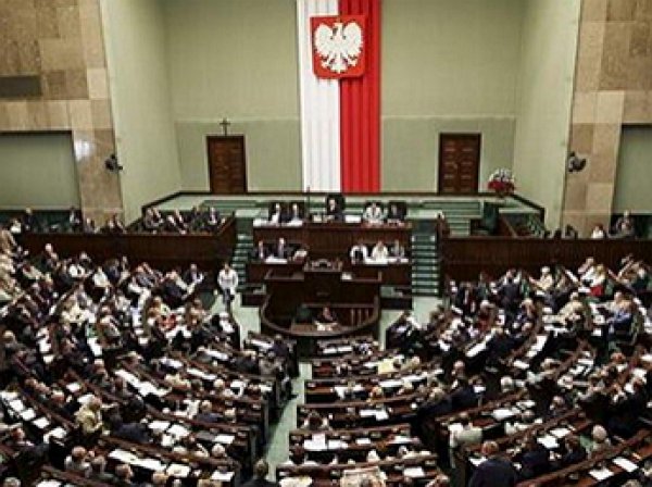 Польский сейм вынес резолюцию о признании  волынский резни геноцидом