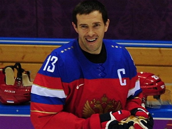 СКА подписал двухлетний контракт с хоккеистом Дацюком
