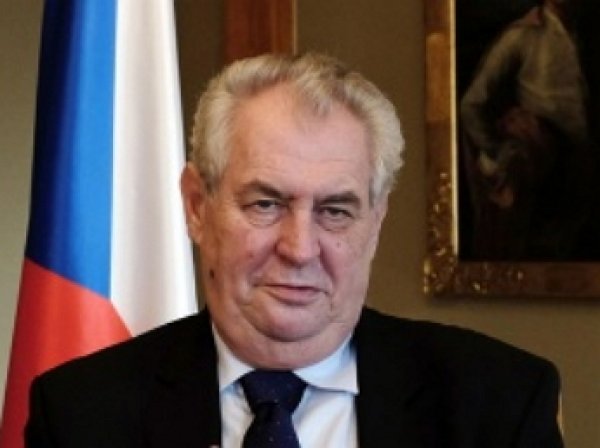 Президент Чехии допустил проведение референдума о выходе из ЕС и НАТО