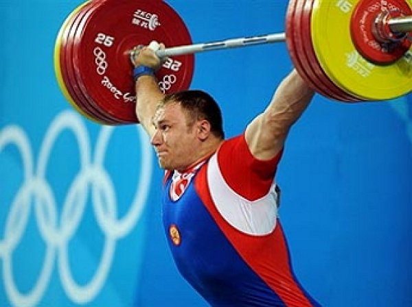 Российские тяжелоатлеты отстранены от участия в Олимпиаде в Рио
