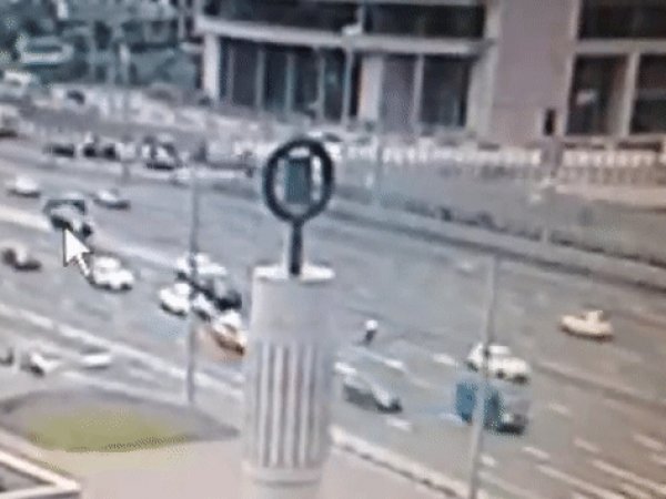 Авария на Кутузовском проспекте 21 июля 2016 с участием BMW Минобороны попало на ВИДЕО
