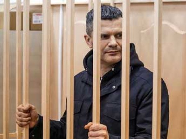 Суд выпустил из-под домашнего ареста владельца "Домодедово" Каменщика
