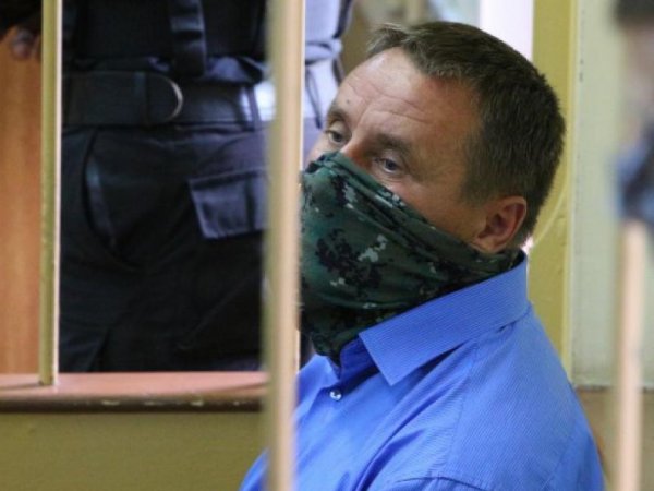 Суд санкционировал арест трех сотрудников СК РФ по делу о взятках