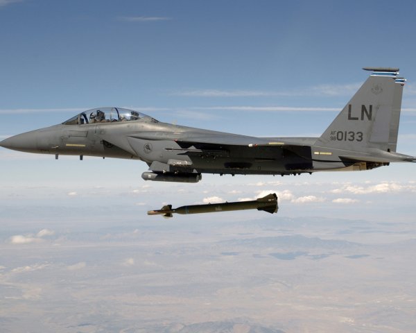 ВВС США бросили своих союзников в Сирии во время боя с ИГ