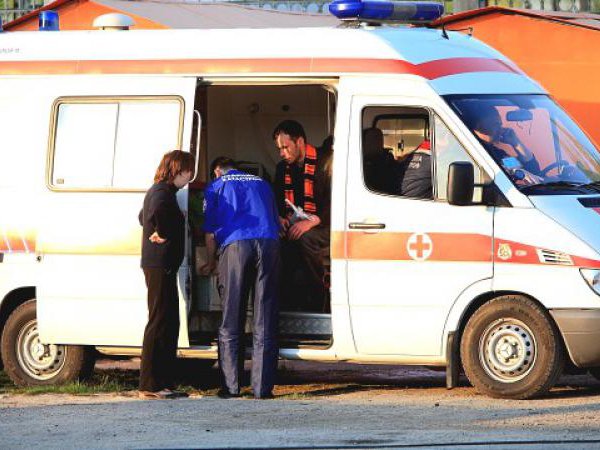 В Иркутской области упавшие футбольные ворота убили ребенка