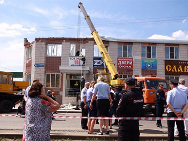 Обрушение здания в Кемерово 14.07.2016: пострадали семь человек (ВИДЕО)