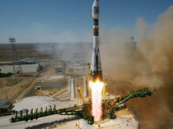 С Байконура успешно стартовал корабль "Союз-ФГ" с экипажем МКС (ВИДЕО)