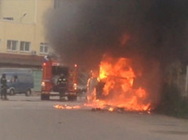 В Петербурге при взрыве баллона в автобусе погибли два человека
