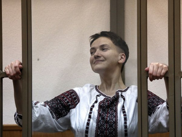 "Пила и буду пить": Савченко шокировали украинцев тюремными мемуарами