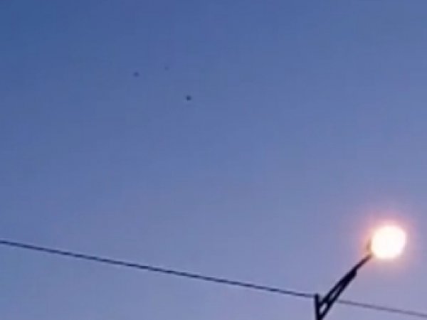 В Тюмени сняли на ВИДЕО три НЛО и военный истребитель (ВИДЕО)