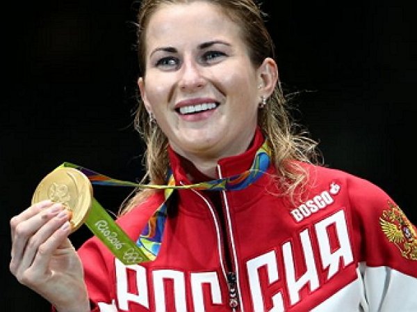 Рапиристка Инна Дериглазова принесла России четвертое золото