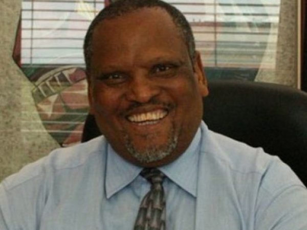 Умер вице-президент WADA Махенкеси Стофиле