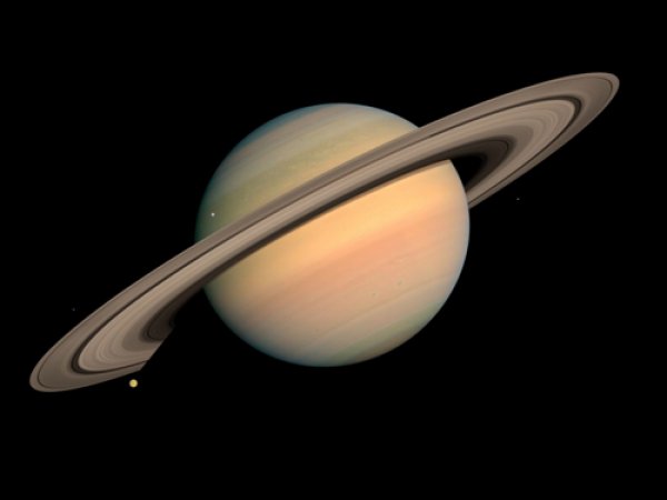 Ученый NASA рассказал об инопланетянах на кольцах Сатурна