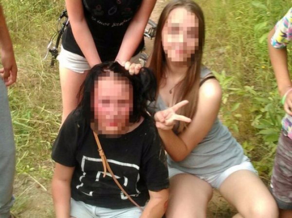 В Пермском крае школьницы избили 15-летнюю девушку из-за парня (ФОТО)