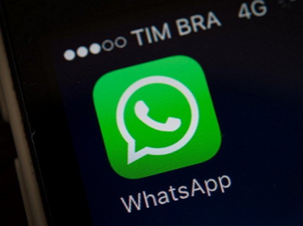 WhatsApp передаст Facebook номера телефонов своих пользователей