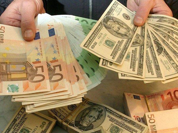 Курс доллара на сегодня, 3 августа 2016: правительству предложили сделать доллар по 75 рублей