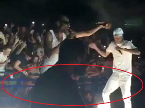 На концерте Snoop Dogg в США обрушились зрительские трибуны, десятки пострадавших