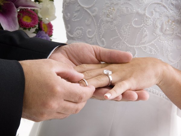 Минюст ужесточит правила вступления в брак для несовершеннолетних