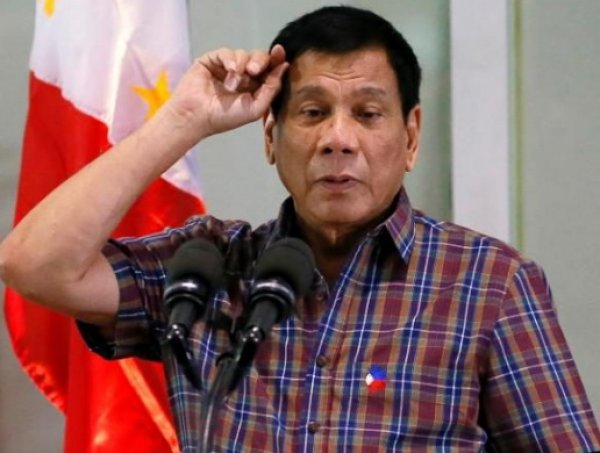 "Сын шлюхи, я прокляну тебя": президент Филиппин грубо оскорбил Обаму
