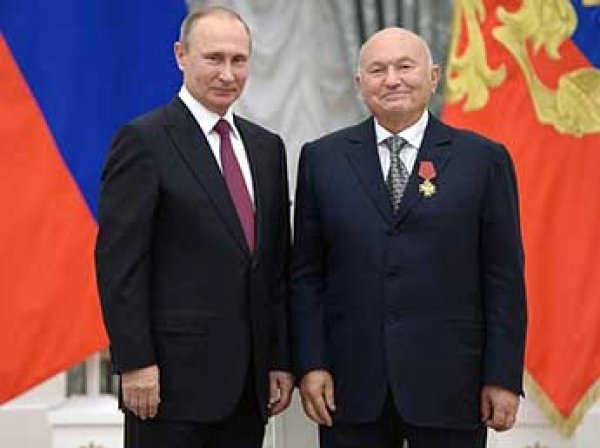 Возвращение из безвременья: Путин наградил Лужкова орденом «За заслуги перед Отечеством»