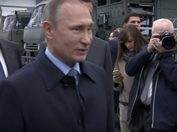 "Не верит, как бы": Путин подшутил над "серьезным" оружейником