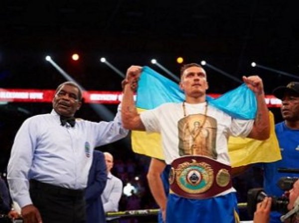 Усик — Гловацкий: видео боя 18 сентября стало триумфом украинского боксера (ВИДЕО)