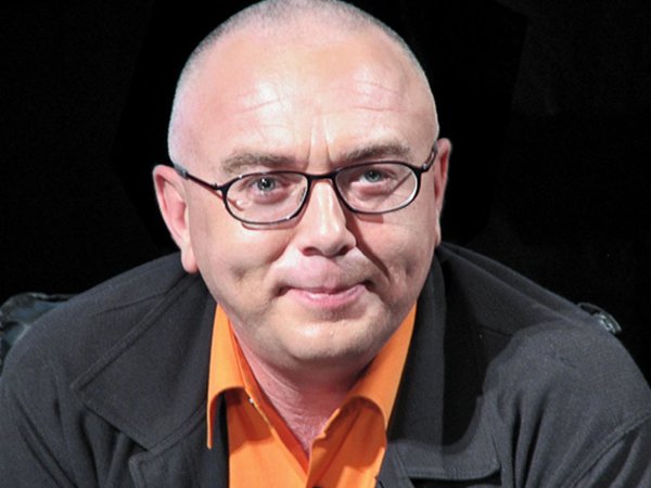 СМИ: телеведущий Павел Лобков жестоко избит и ограблен в Москве