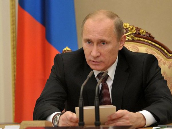 Путин отказался считать пенсии "первоочередными" расходами