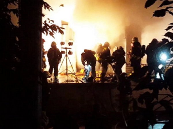 На востоке Москвы произошел крупный пожар: погибли пять сотрудников МЧС