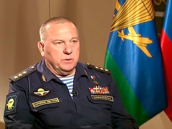 СМИ: генерал-лейтенант Сердюков может стать командующим ВДВ вместо Шаманова