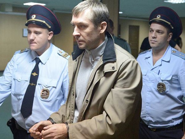 Дмитрий Захарченко, МВД, последние новости: полковник подарил 8-летней дочери квартиру за 250 млн (ФОТО)