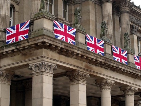 СМИ: Крупные банки Великобритании уйдут из страны в 2017 году