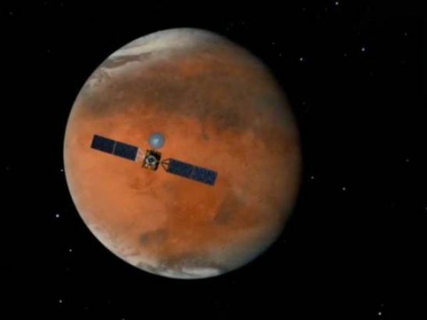 Ученые обнаружили загадочные пятна на снимках с места падения "Скиапарелли" (ФОТО)