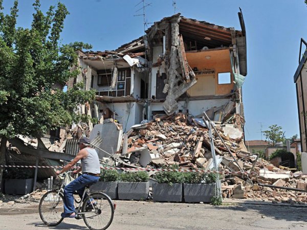 Землетрясение в Италии: есть жертвы (ФОТО, ВИДЕО)