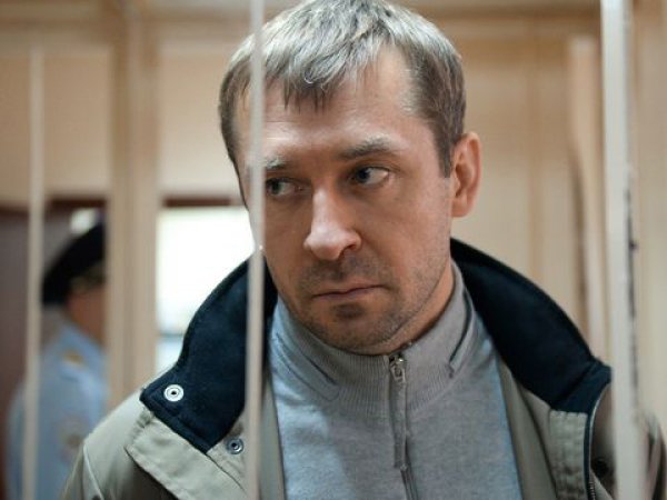 СМИ: миллиарды полковника Захарченко оказались "общаком" полиции